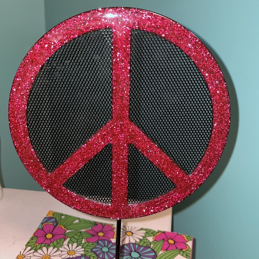 Claire’s Earring Holder - Picture 2 of 3